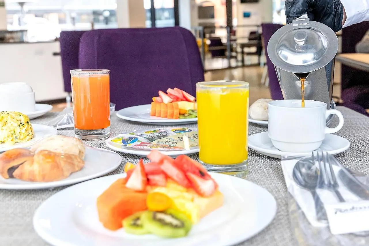 Radisson Bogota Metrotel